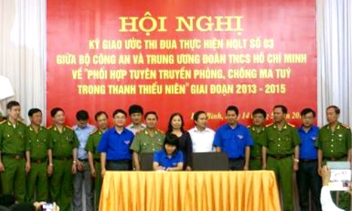 Ký kết giao ước thi đua thực hiện phòng, chống ma túy trong thanh niên